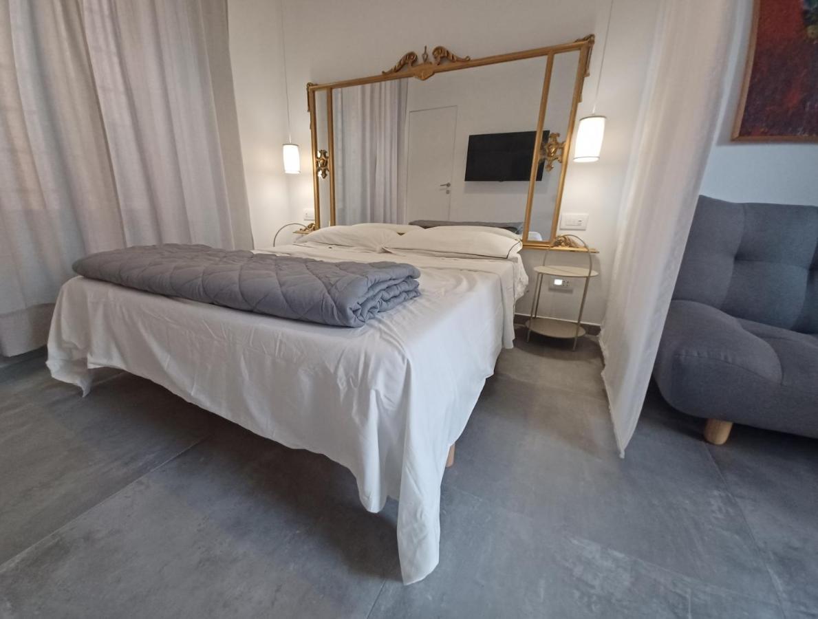 Appia Suite Apartament - Loft Con Giardino Rome Bagian luar foto